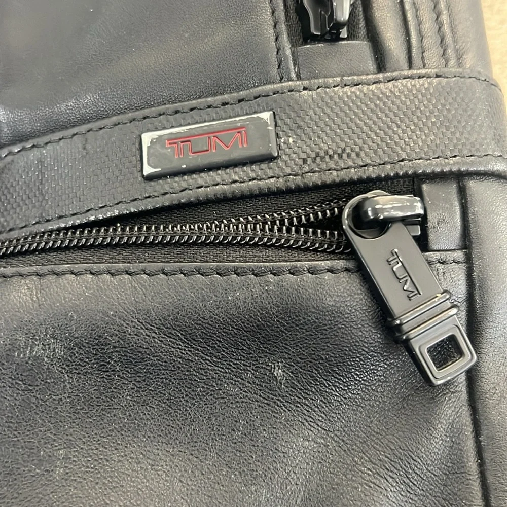 TUMI Classic Black Men's Briefcase bag